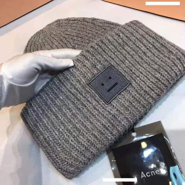 

улыбающиеся лица beanie череп шапки трикотажные кашемир утолщение роскошный теплый любовники пары родитель-ребенок шляпы прилива улица хип-х, Blue;gray