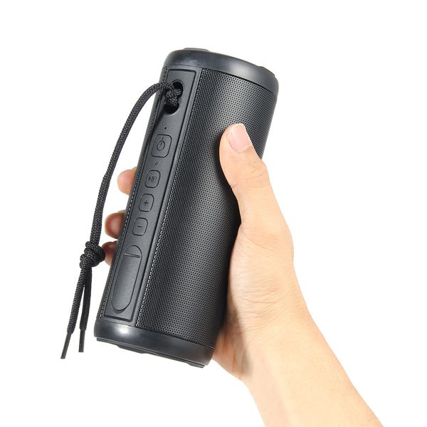 

good quality new design s19 outdoor portable waterproof bluetooth speaker built-in 2200 mah sustainable playback 6-8h dual speakers