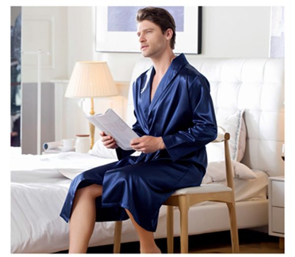 

lisn 2019 autumn and winter new pajamas simulation silk nightgown home clothes ice long cardigan bathrobe, Black;brown