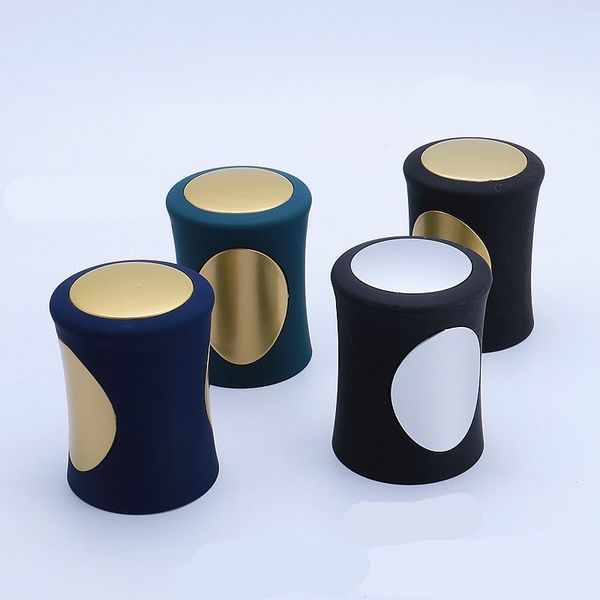 

frosted dice cup metal hand shake sieve cup for ktv night club game new pattern 6 5gl uu
