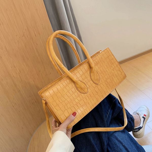 

2020 new shoulder bag women's casual fashion korean version large capacity crossbody small square bag ladies