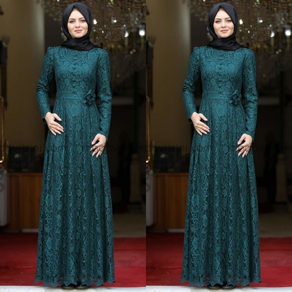 Primavera 2020 Vestidos Lace muçulmanos com comprimento de mangas compridas Jewel Neck uma linha completa tinta azul árabes vestidos de noite vestidos com Hijab