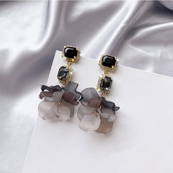 

dominated 2020 contracted fashion korean fine crystal shiny drop earrings women long acrylic petals joker earrings jewelry new, Silver
