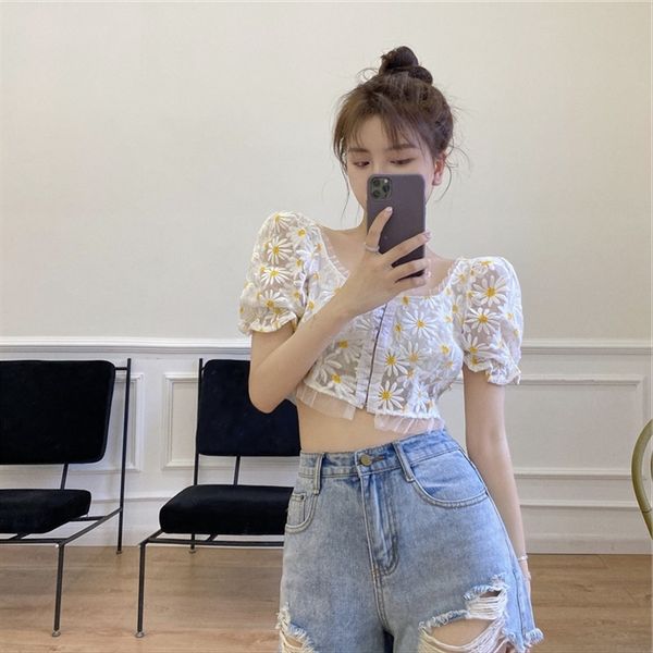 

hong kong fashion brand daisy mesh slender fashion brand daisy website 2020 slim square collar female bubble sleeve short floral short s, White