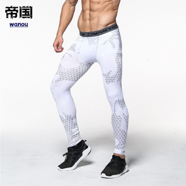 mizuno tuta nera e oro