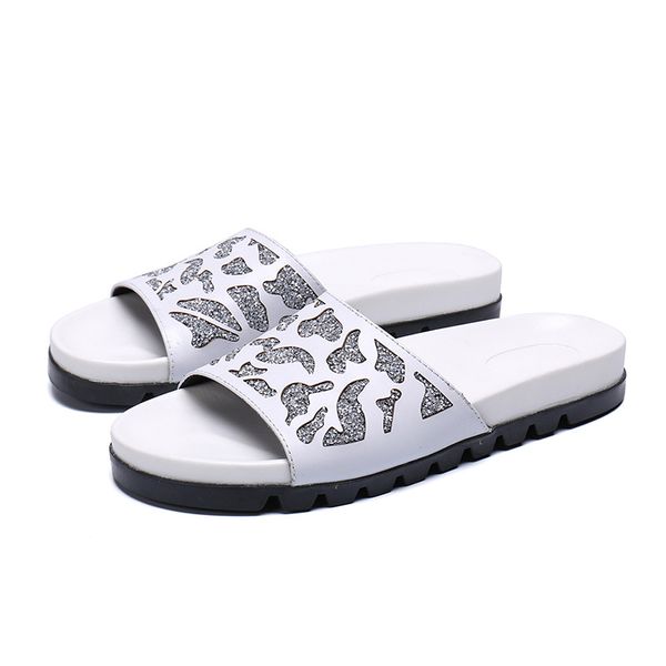 

new men's summer slippers hollow hole shoes men's casual leather slippers comfortable shoes korean-style beach slipper, Black