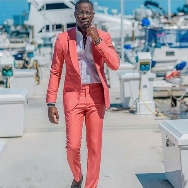 

Коралловые Повседневные Мужские Костюмы 2019 Slim Fit Свадебные Смокинги Шаль Отворотом Groom Wear 2 ШТ. Жених Костюмы Groomsman Пром Блейзер