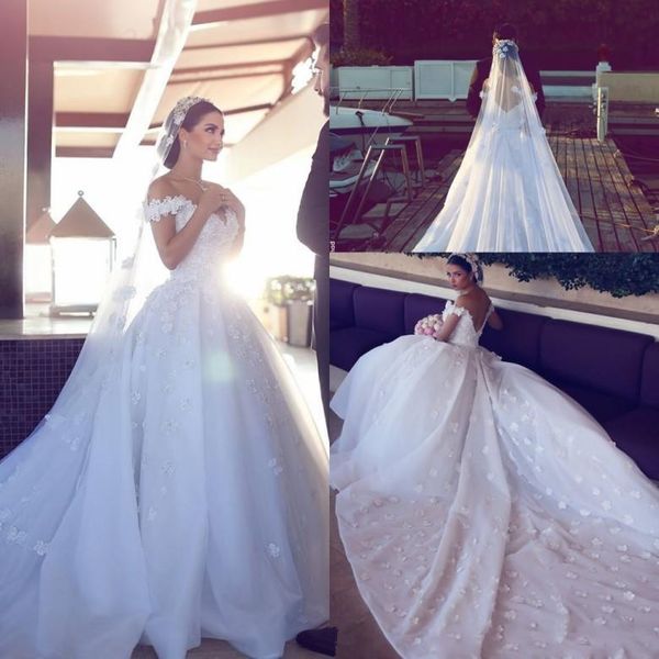 

африканское vintage свадебных платьев плеча handmade цветок шнурок аппликации сад свадебных платья дубайского стиль невеста платье, White