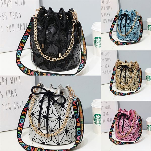 

womens luxury designer graffiti letter ville shoulder bag black white green leather lady fashion classic bags casual geometric with box#942