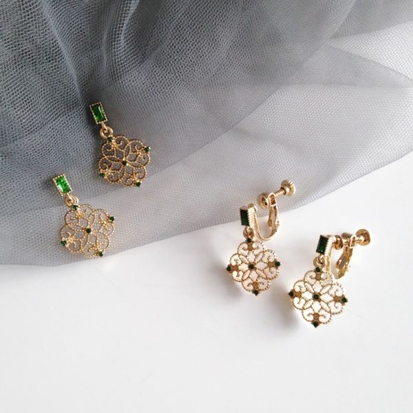 

korean temperament palace style exquisite green rhinestones hollow flower clip earrings fashion ladies accessories jewelry, Silver