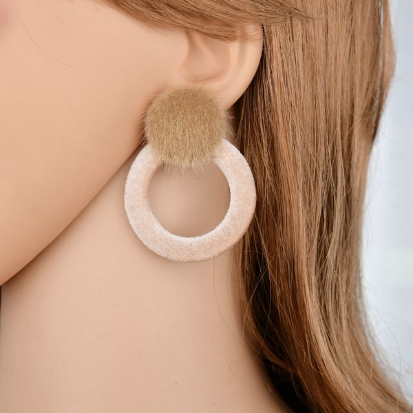 

new temperament cortex hairball big circle long paragraph earrings for women fashion jewelry gifts e733, Golden