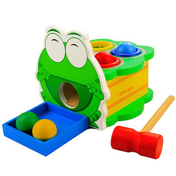 

дети стучат по проторенной таблице деревянного cute frog нокаут таблица ковка knock шары детских образовательные игрушек