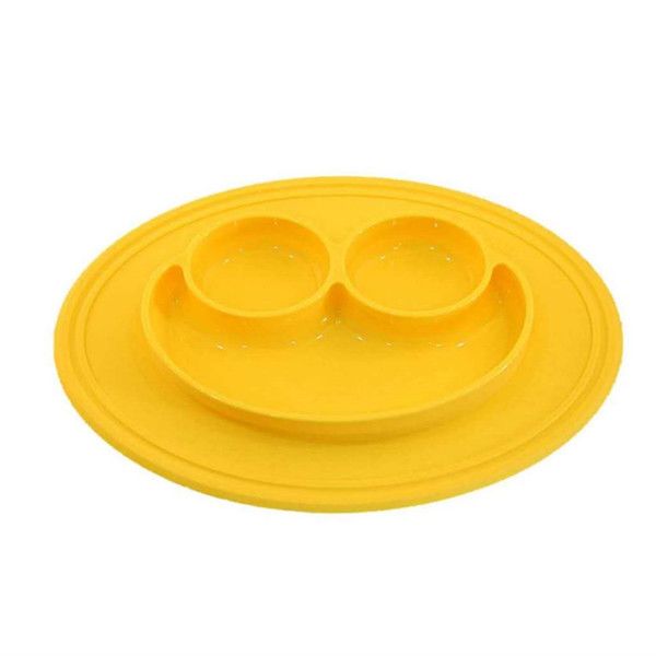 

yellowl 100% silicone suction plate with built-in placemat for infants + toddlers - first foods + self-feeding - comes with a reus