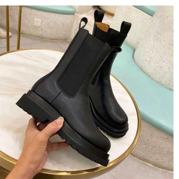 

lace up boots women shoes autumn round toe luxury designer winter footwear booties 2021 low heel boots black