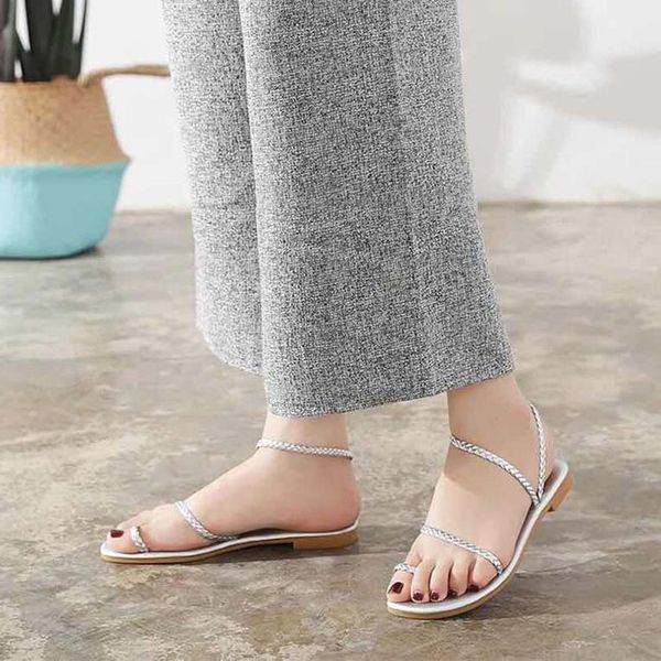 

с box тапки повседневная обувь кроссовки мода спортивная обувь высокого качества кожаные сапоги сандалии тапочки урожай воздуха для женщин p, Black