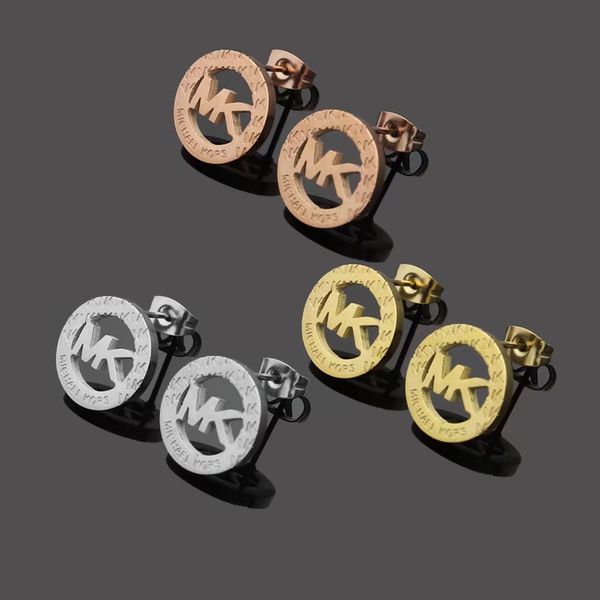 

2019 new fa hion jewelry famou brand tud tainle teel whole ale price 18 k letter gold ilver ro e tud earring pendant men