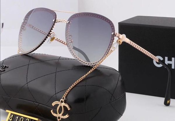 

2019 new fashion large frame chain men and women polarizing sunglasses alloy frame legs, White;black