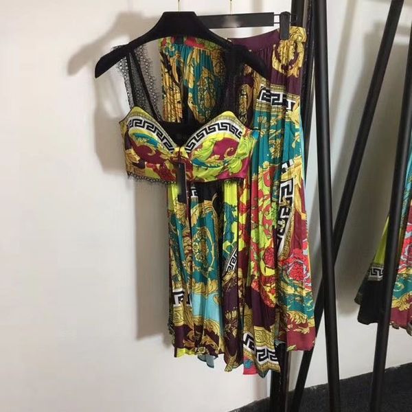 

лу 2020 высокая-конец взлетно-посадочной полосы марка мода новый кружева ремень трубки топ + отпечатано ретро высокой талией плиссированные, White