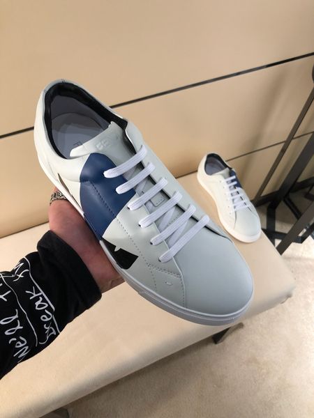 

spring new high-quality leather small white shoes men's casual sports shoes classic men's small white shoes graffiti leather