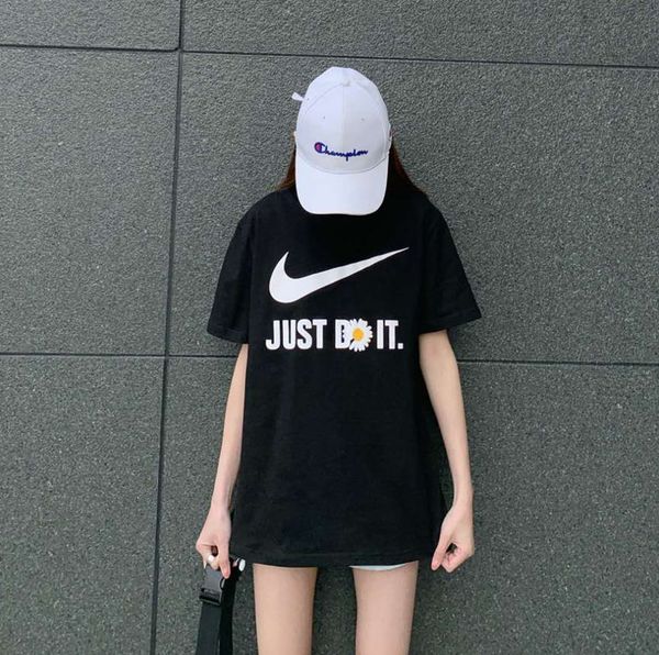 

2020 женская дизайнерская футболка nk brand fashion тройники топы дышащие свободные шорты рукава письма печать роскошная скользящая одежда л, White