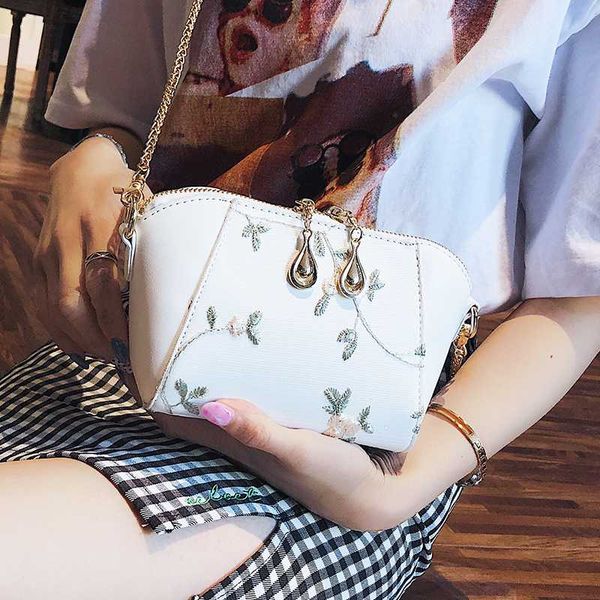 

2019 лето новая вышитая раковина цепочка швейная нить одно плечо диагональная женская сумка