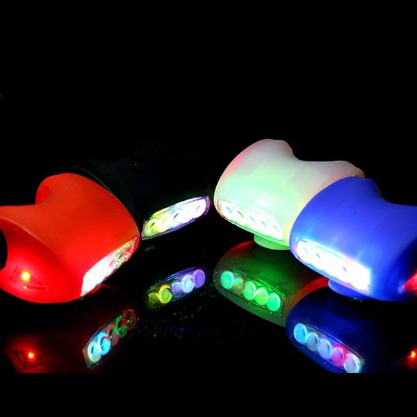 Illuminazione Bici all'ingrosso Bicicletta Ciclismo 7 LED Lampada frontale in silicone Avvertimento di sicurezza Luce frontale 4Colors