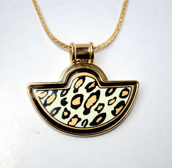 

leopard series 18k gold-plated enamel short necklaces for woman fan pendant necklace designer jewelry women necklace mother's day gift, Silver