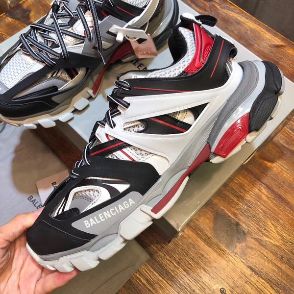 

2020 latest fashion luxury casual sports running shoes increasing shoes basketball men and women flat shoes retro sneakers black white dhl
