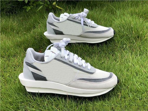 

with box sacai ldv x waffle daybreak trainers mens running shoes green gusto pine green wolf grey for women men sports sneakers