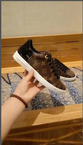 

2019 luxury women boots fashion street leather and heavy-duty sole fashion martin boots, Black