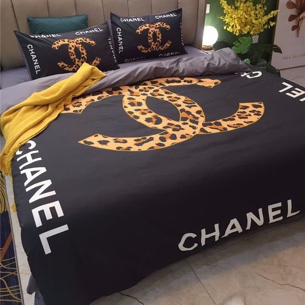 

StripeFlower Печать Cotton4pcs Постельные принадлежности SetsComfortableXXS GUCCI, XXL Chanel Домашний текстиль Включая пододеяльник наволочки Постельные принадлежности Sh