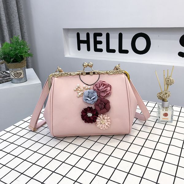 

2020 new ladies shoulder bag korean version flower bag clip small fresh shoulder messenger handbag women's