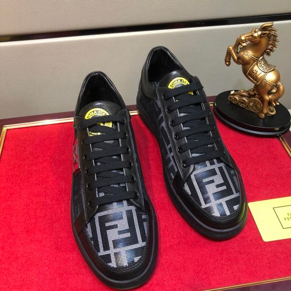 

2019i autumn new luxury design leather men's outdoor sports shoes, fashion casual versatile flat shoes, original box delivery 38-44
