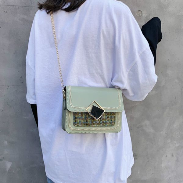 

autumn and winter new retro small square bag woolen shoulder shoulder lock women bag chain messenger ladies