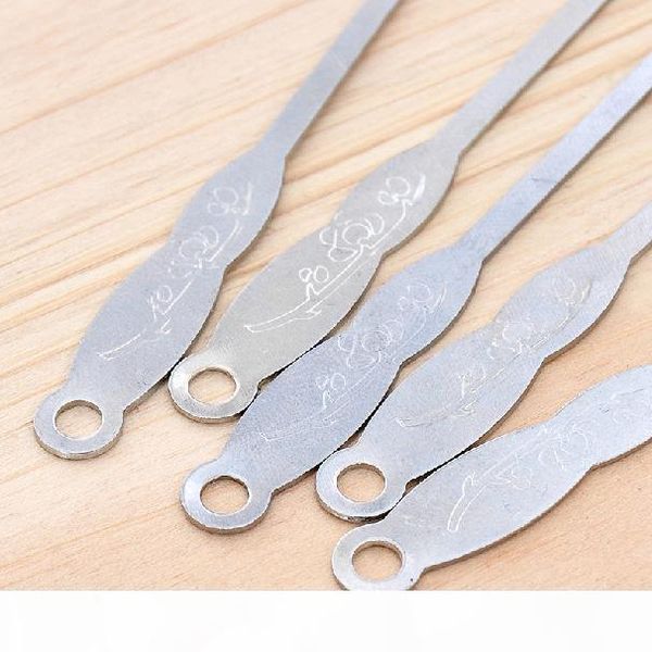 

200pcs bucket stainless steel metal ear scoop, small articles for daily use, ear steak with key holes, ear cleaner