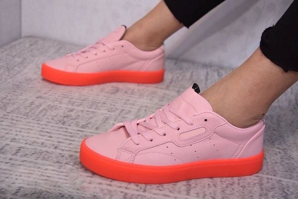 

originals reveals new women's exclusive sleek models,sleek w shoes,kendall jenner stars women's sleek shoe,ladies running shoes ch, White;red