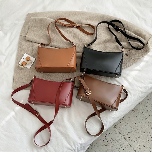 

французские мешок ретро подмышки сумка женщины 2020 дам весной новые моды дикого плеча