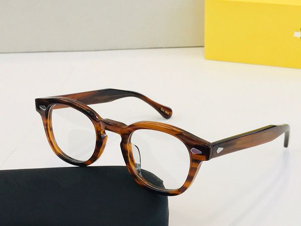 

mosctlemtosh designer classic optical glasses oval frame glasses simple atmosphere style eyewear selling come with case, White;black