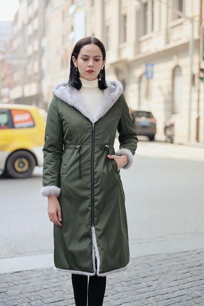 

haining new mink coat in the long nick hooded fur coat over the knee, Black