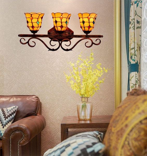 Retro-Tiffany-Wandlampe mit drei Glühbirnen, hochwertiges Buntglas-Handwerk, Innenbeleuchtung, warmes Licht, Schlafzimmerspiegel-Frontlampen