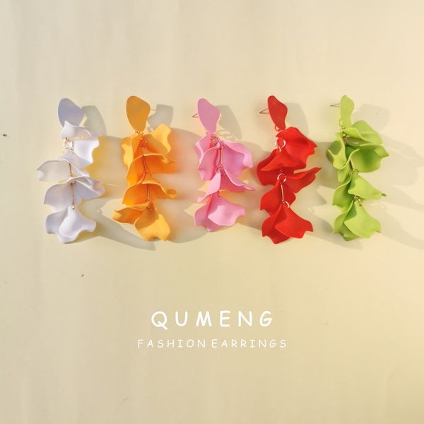

qumeng 2020 new korean temperament women stud earrings rose petal long tassel earrings female acrylic colorful jewelry, Golden;silver