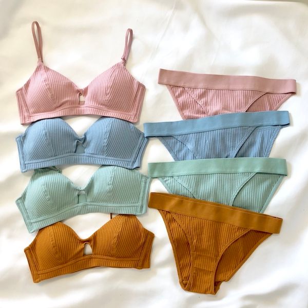 

хлопок бюстгальтера комфортно нижнее белье беспроводной дамы выдолбить сексуальный бюстгальтер и трусики набор полосок чистого цвета нижнего, Red;black