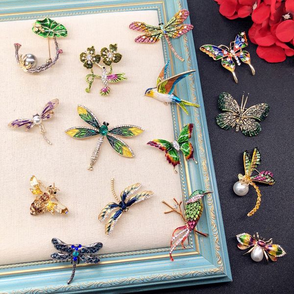 

qidian original european american gorgeous insect butterfly brooch ladies retro wild crystal enamel cardigan brooch accessories, Gray