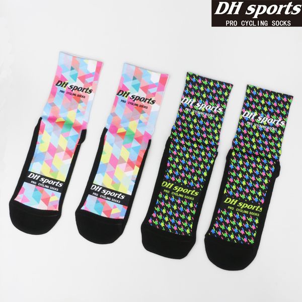 

3pairs professional bicycle riding quick drying sports socks wearproof colorful cushion cycling sox for men outdoor sportsqtw019, Black