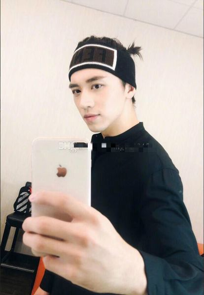 

2 шт. / лот новый дизайнер западный стиль мода письмо FF hairband top luxury band женщины и мужч