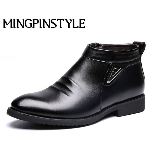 

2019 new mens winter cotton addition leather shoes male black middle-aged snow boots new male bullock boots a230