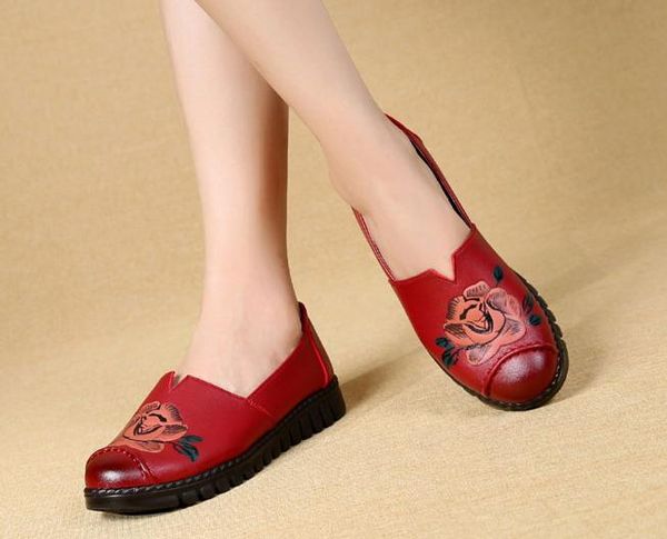 

2018 fashion women's shoes in spring and autumn with new style flat bottom antiskid mom's shoes@101, Black