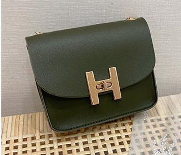 

2020 newset designer women's bag casual shoulder messenger small square bag chain lock handbag