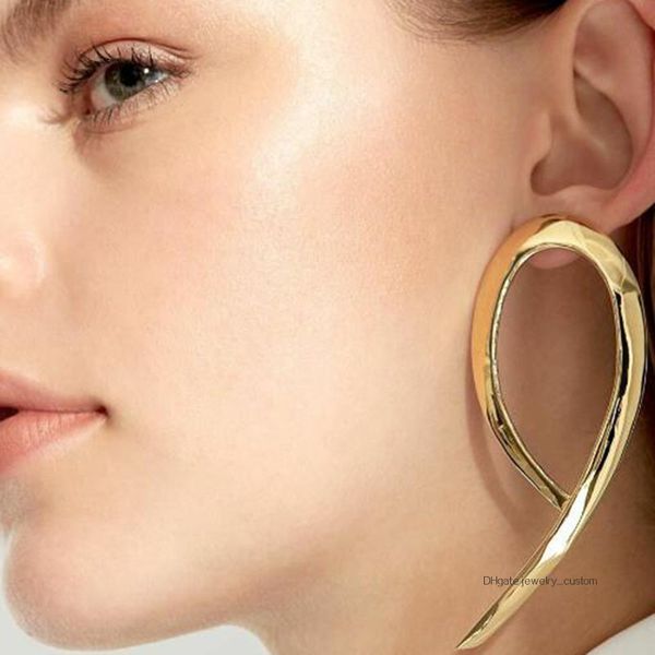 

Fashion Fish Shaped Simple Drop Earrings Women's Golden Color Popular Earrings Wholesale Jewelry Dropshipping