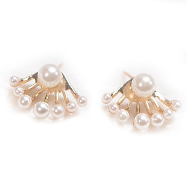 

1pair women earrings alloy gold color simulated pearl woman ear stud color white charming jewelery accessories